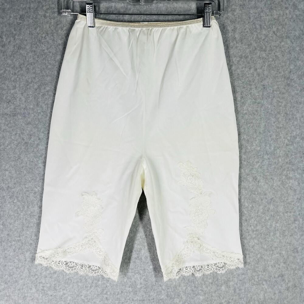 Seamprufe Size 6 Pettipants Ivory Nylon Lace Tap Pants Vintage USA